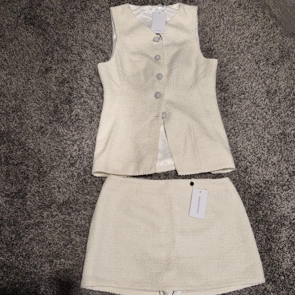 Lovers + Friends White Sleeveless Shirt and Skort set - Picture 4 of 9